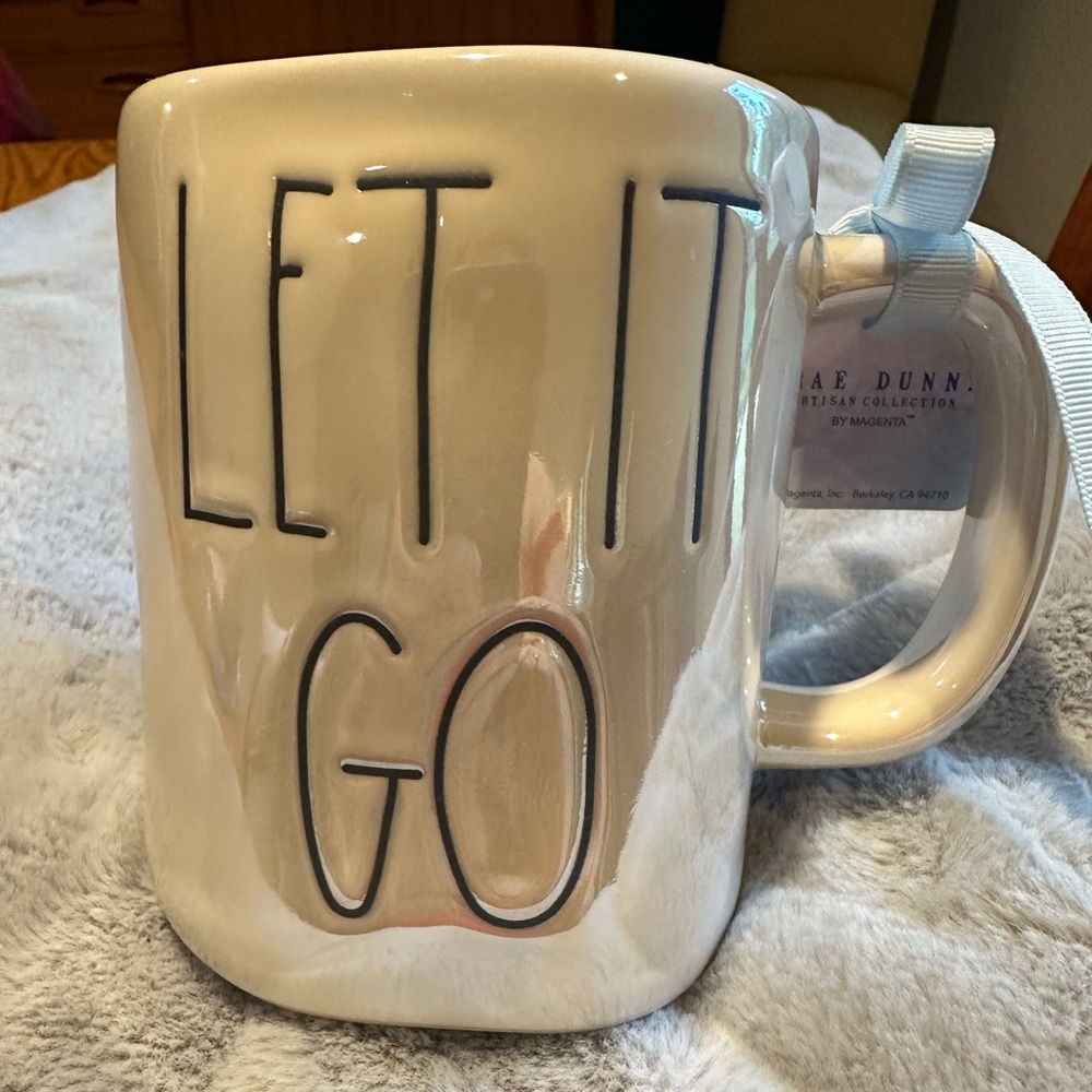 Rae Dunn "Let it go" frozen mug - Picture 2 of 5